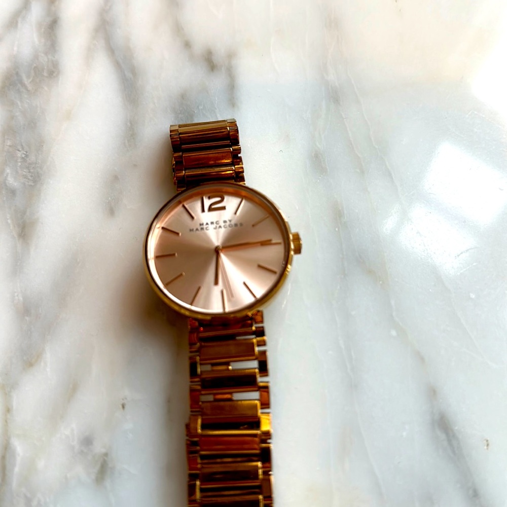 Marc by Marc jacobs rose gold watch
